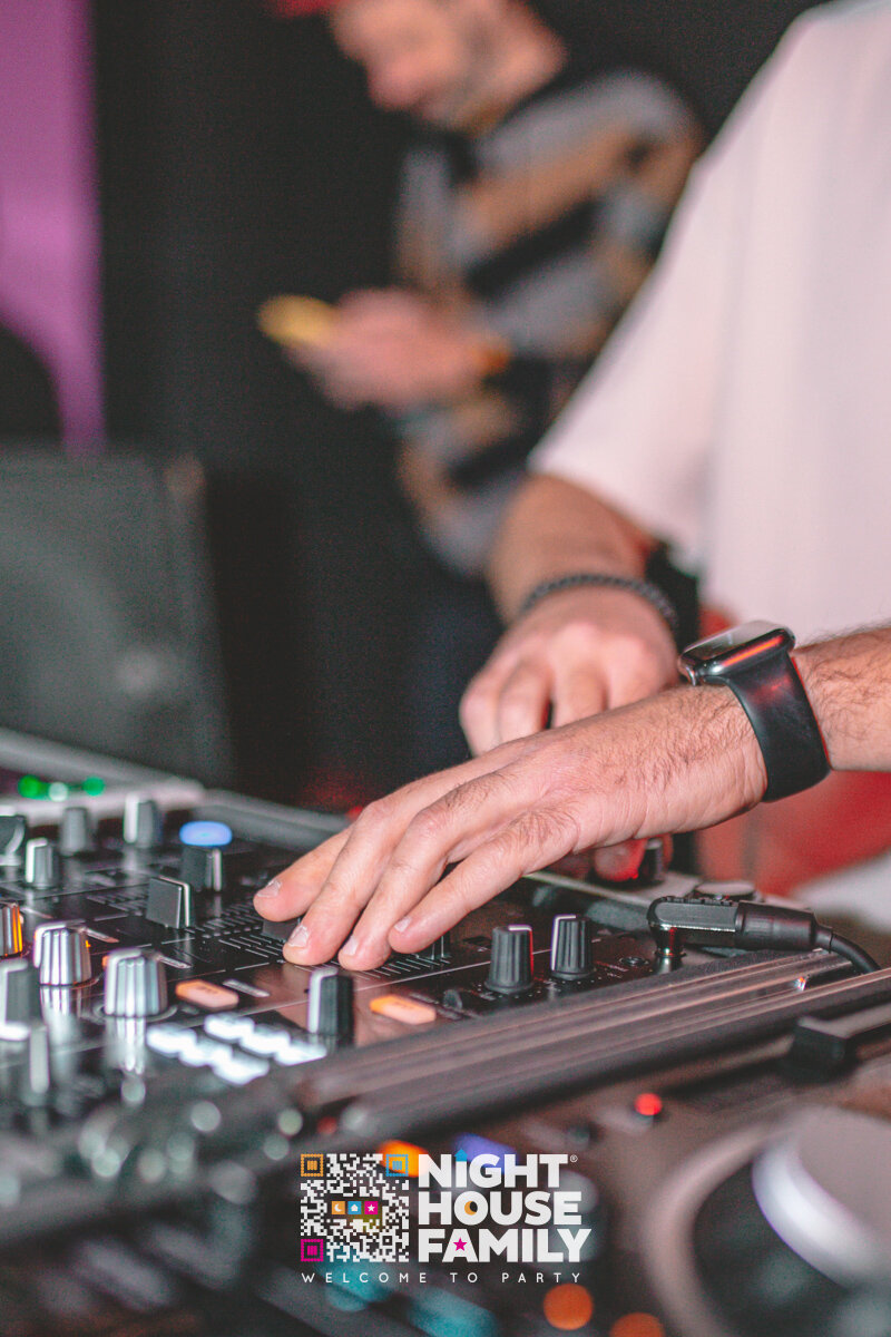 Night House Family Dj Spiller Amuri 104