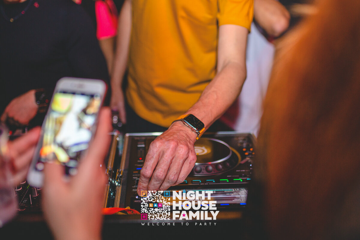 Night House Family Dj Spiller Amuri 110