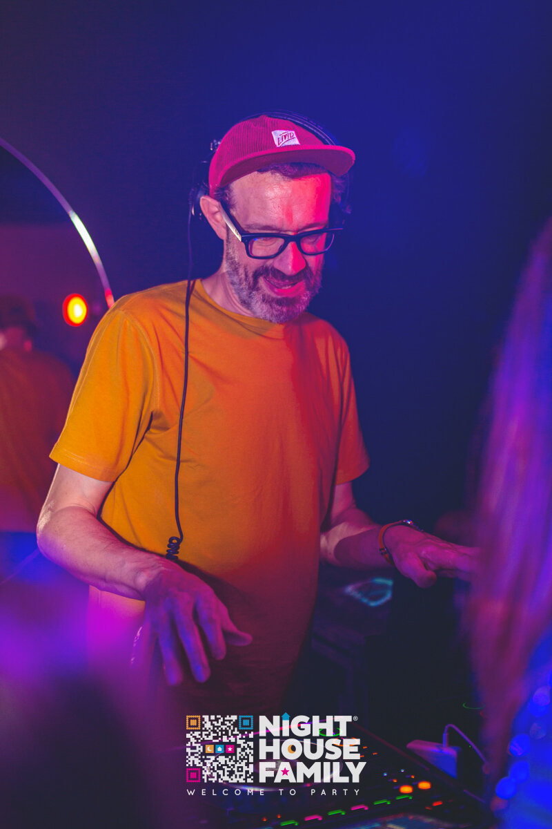 Night House Family Dj Spiller Amuri 128