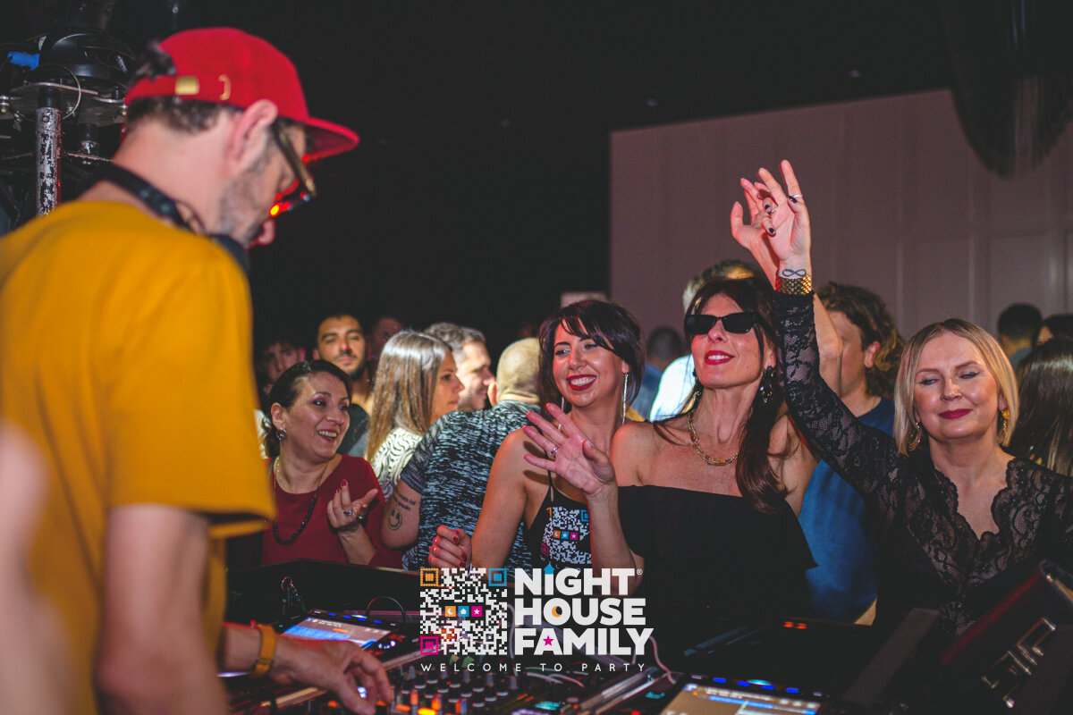 Night House Family Dj Spiller Amuri 130