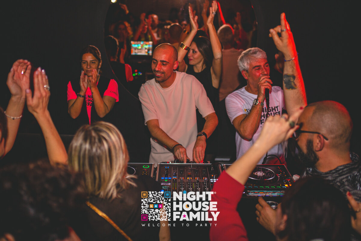 Night House Family Dj Spiller Amuri 90