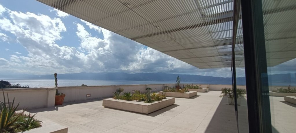 Terrazzo Museo Marrc 2