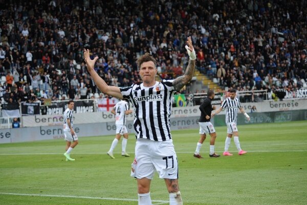 Buchel Ascoli Fonte Foto