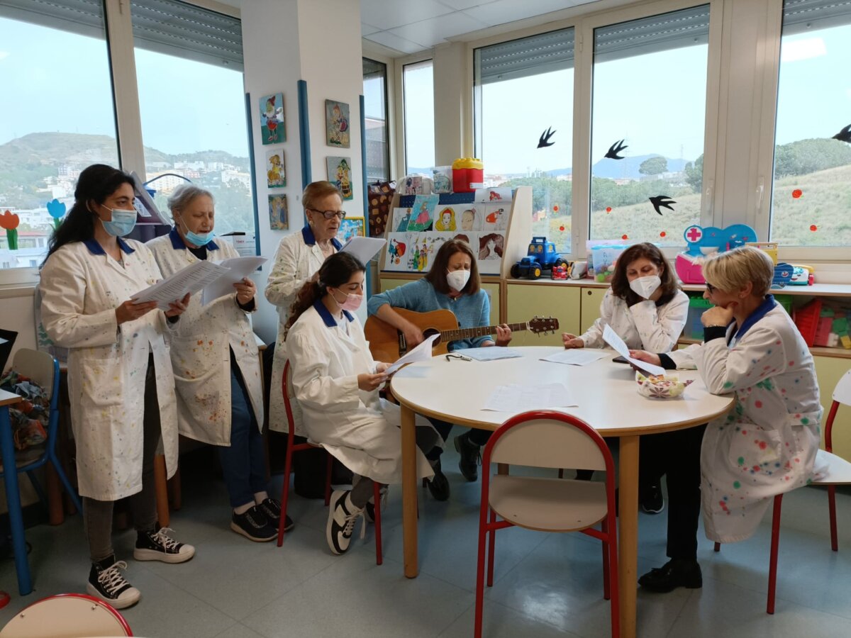Festa Della Mamma In Pediatria Al Gom Con L'Avo