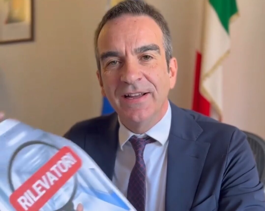 Occhiuto Rilevatori Sanibook