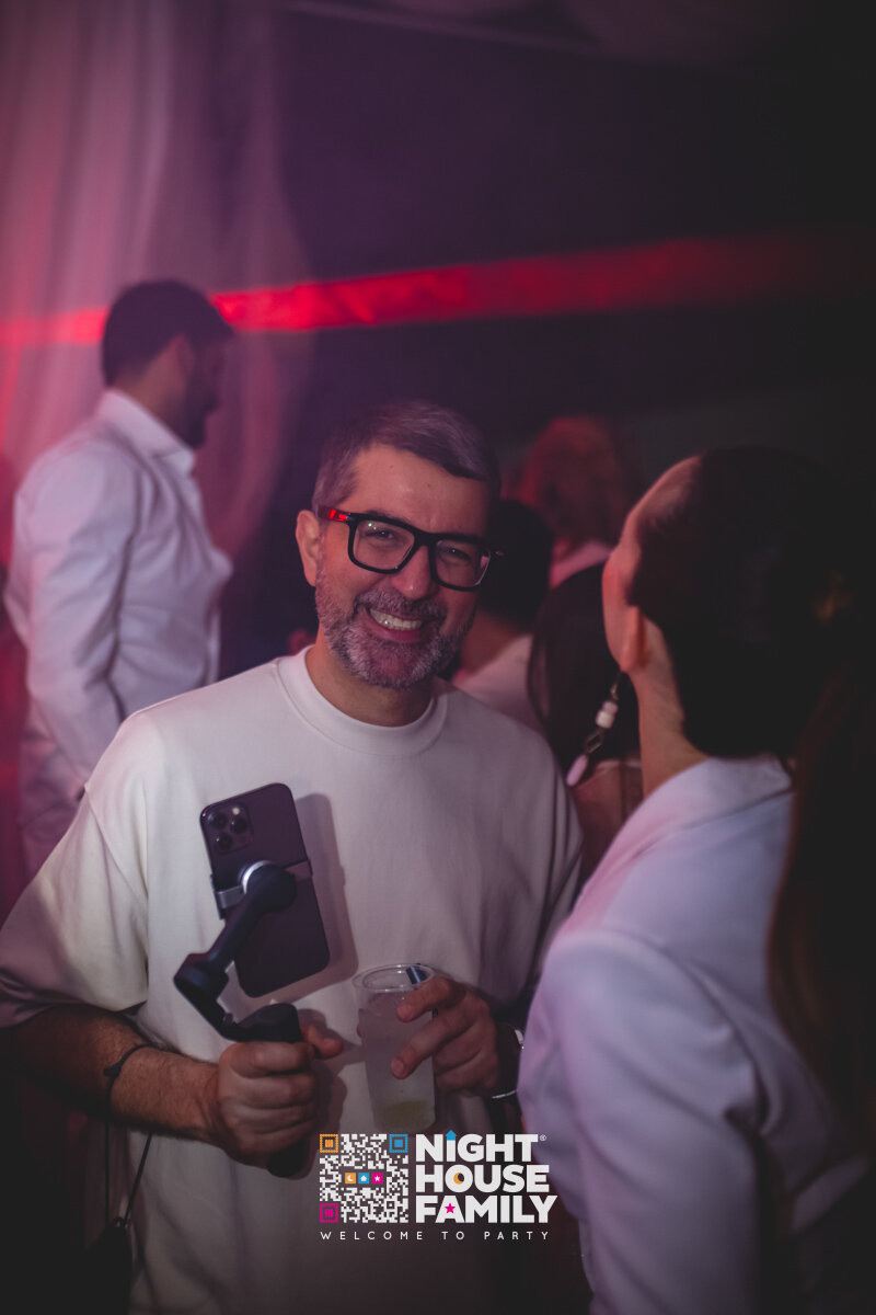 Kalura Night House Family 10