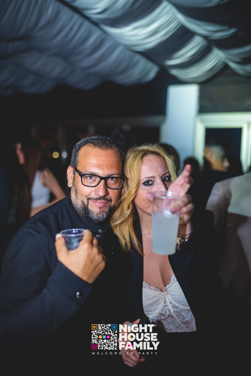 Kalura Night House Family 107