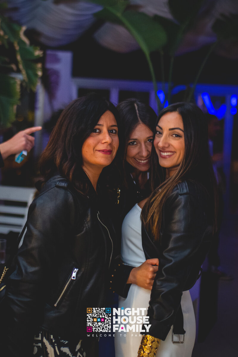 Kalura Night House Family 113