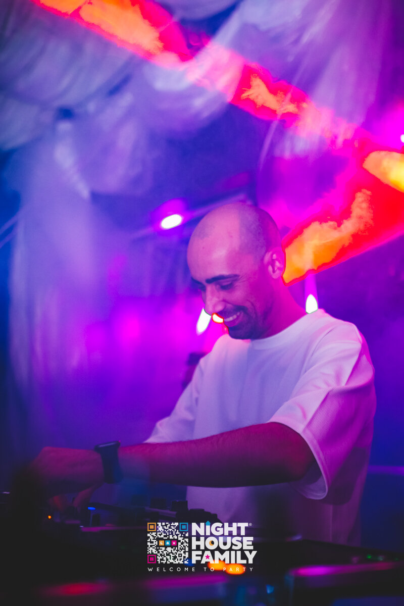 Kalura Night House Family 154