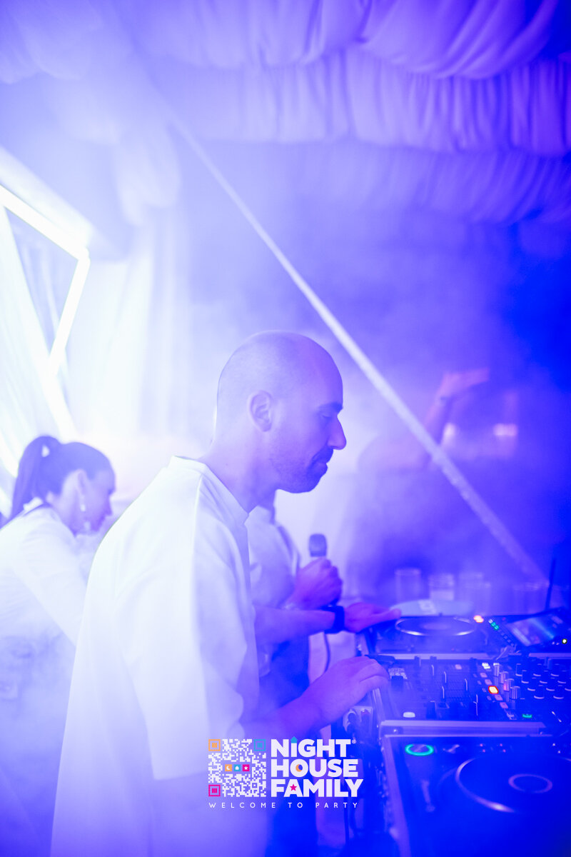 Kalura Night House Family 158