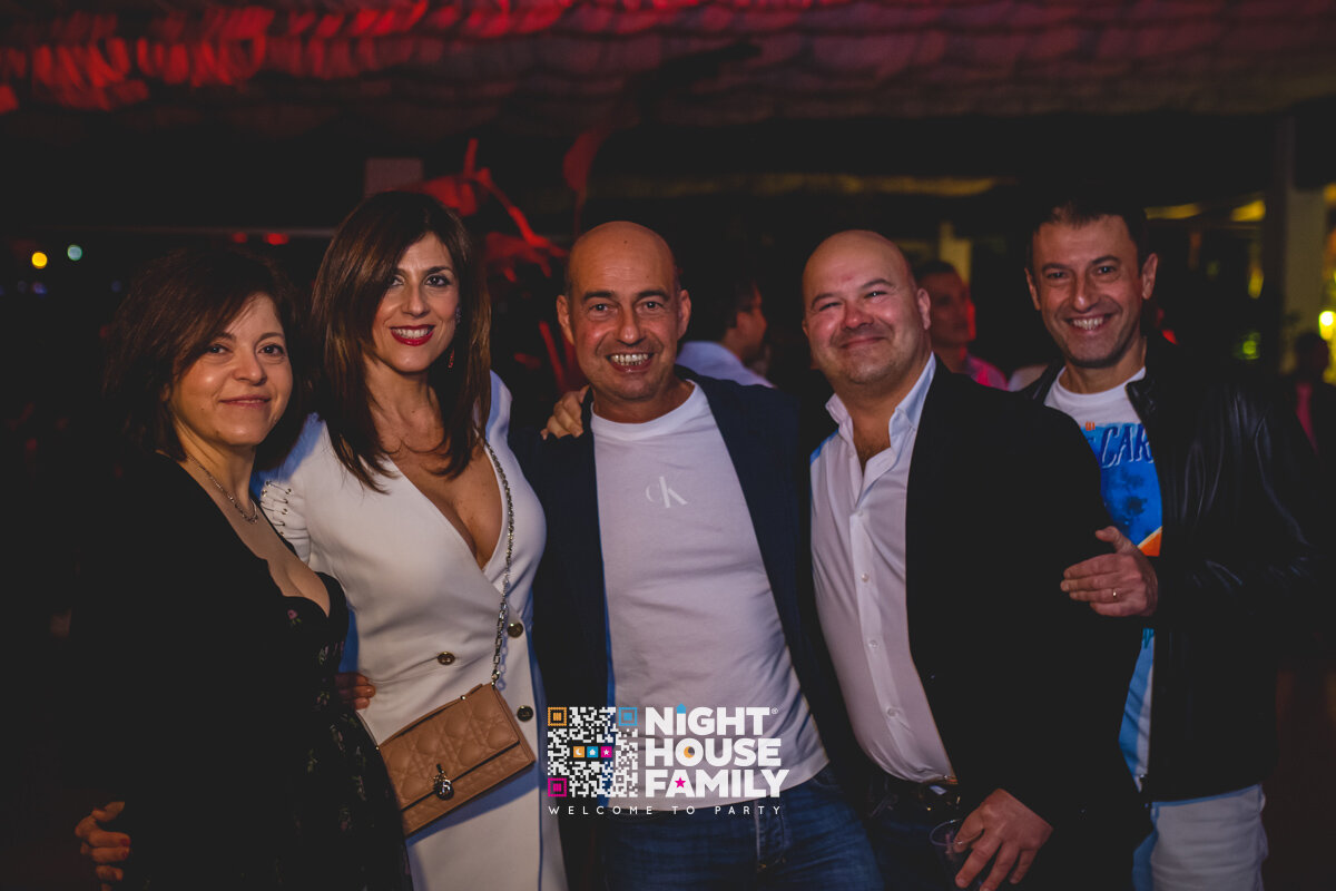 Kalura Night House Family 164