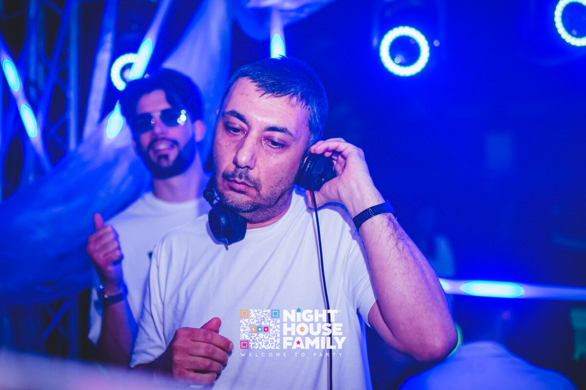 Kalura Night House Family 168