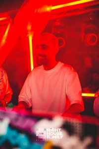 Kalura Night House Family 173