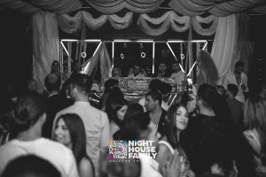 Kalura Night House Family 176