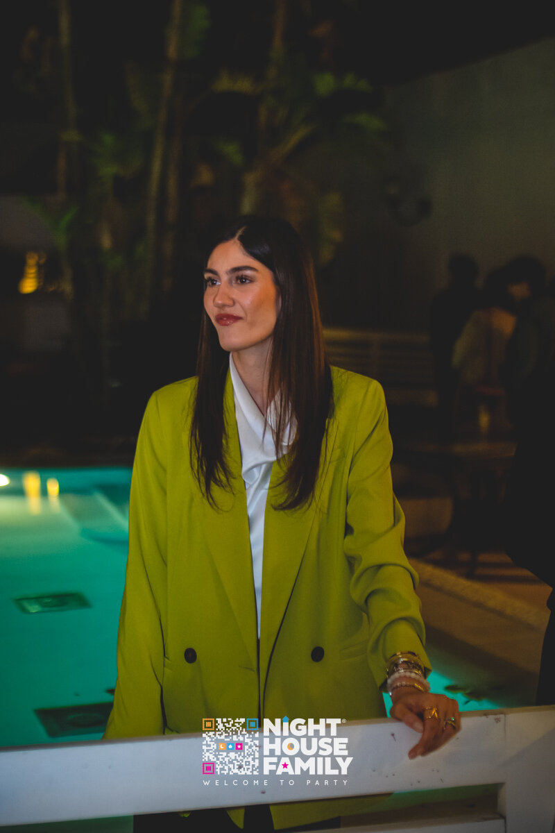 Kalura Night House Family 191