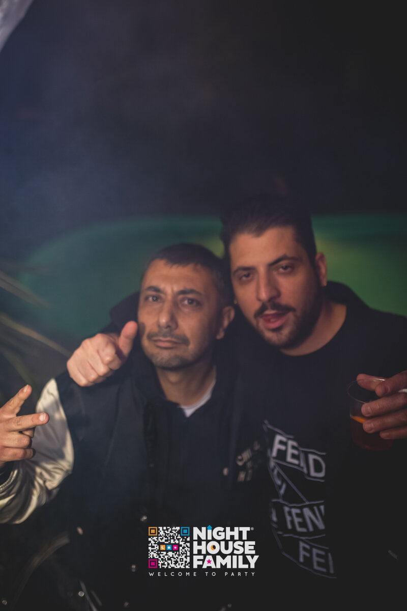 Kalura Night House Family 193