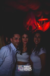 Kalura Night House Family 203