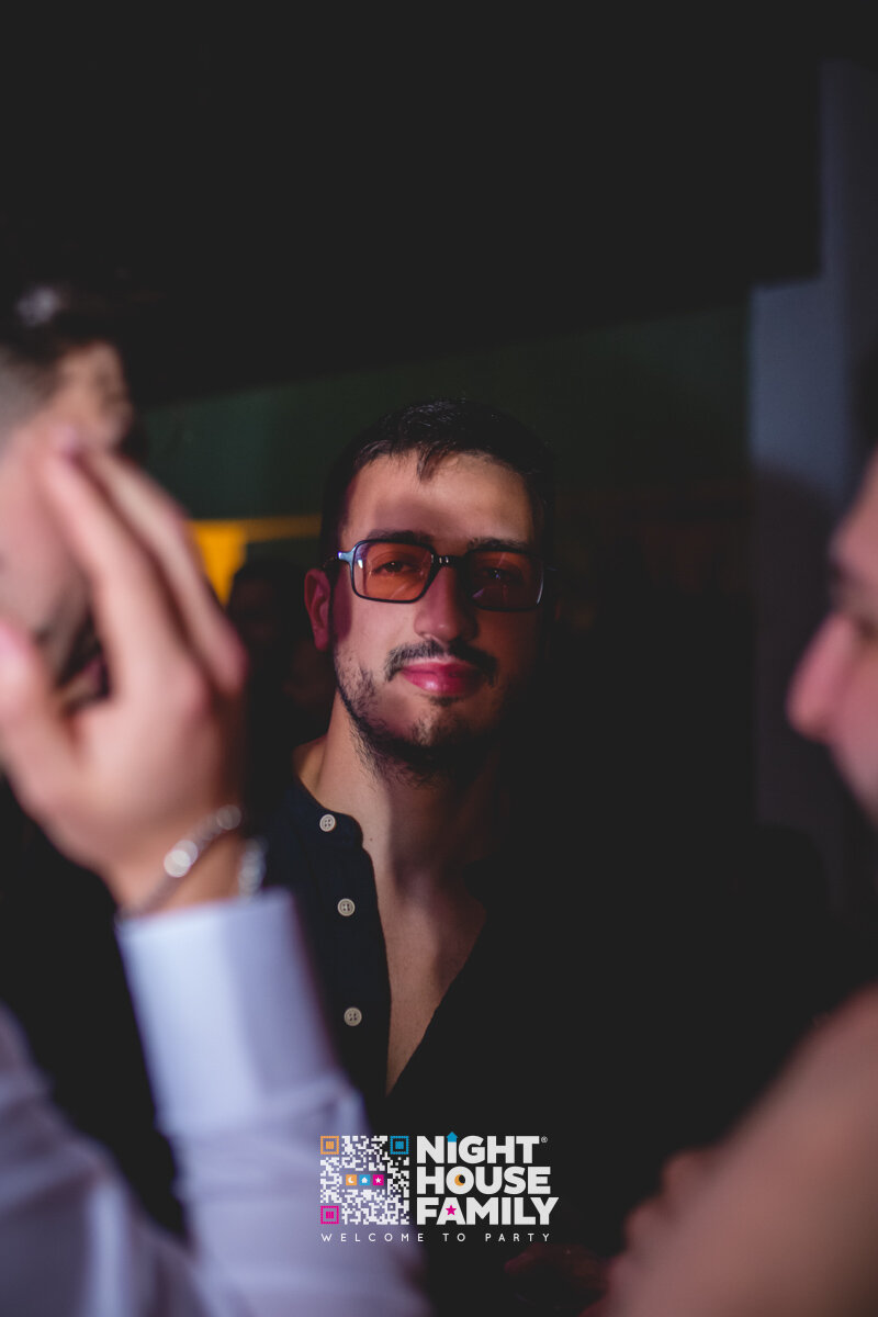 Kalura Night House Family 214