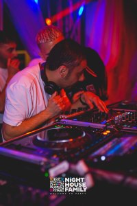 Kalura Night House Family 236