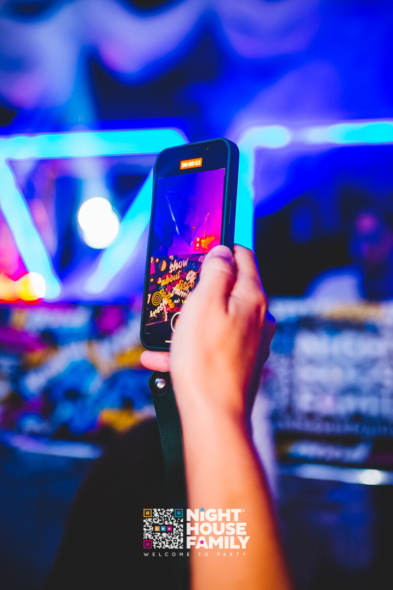 Kalura Night House Family 24