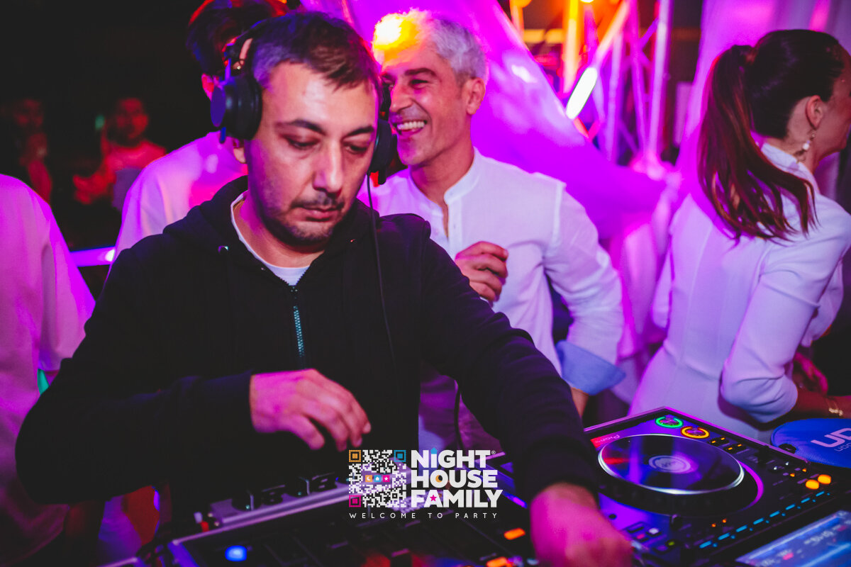 Kalura Night House Family 36