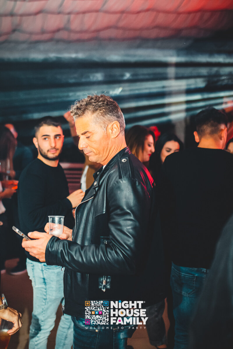 Kalura Night House Family 52