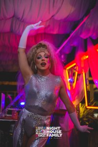 Kalura Night House Family 59