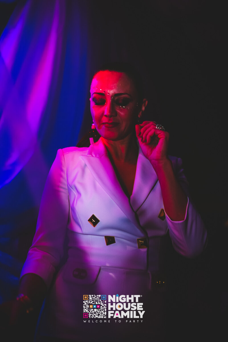 Kalura Night House Family 62