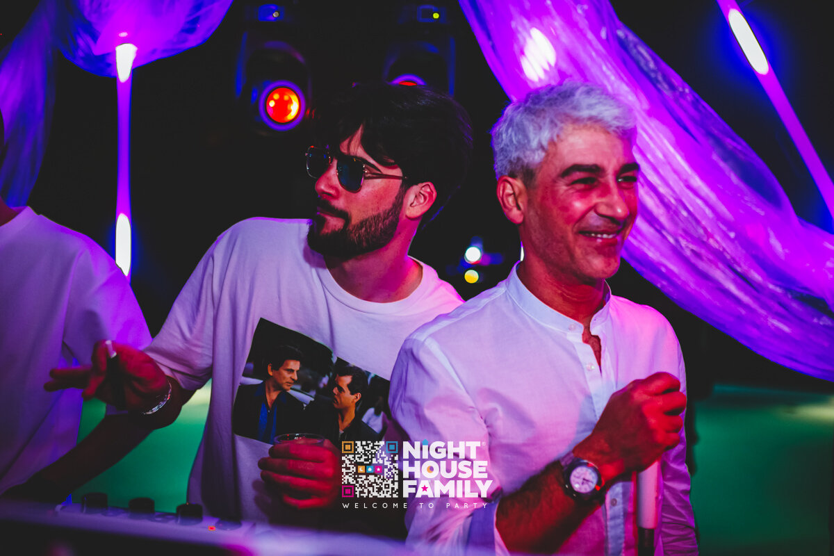 Kalura Night House Family 68