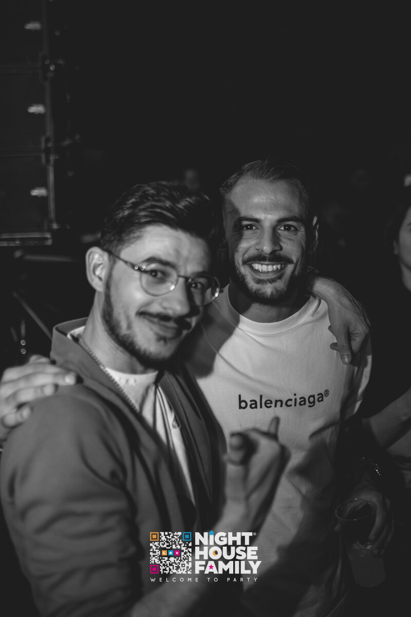 Kalura Night House Family 73