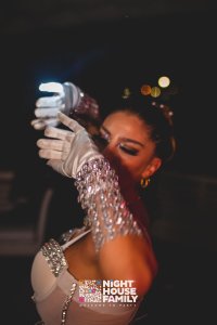 Kalura Night House Family 76