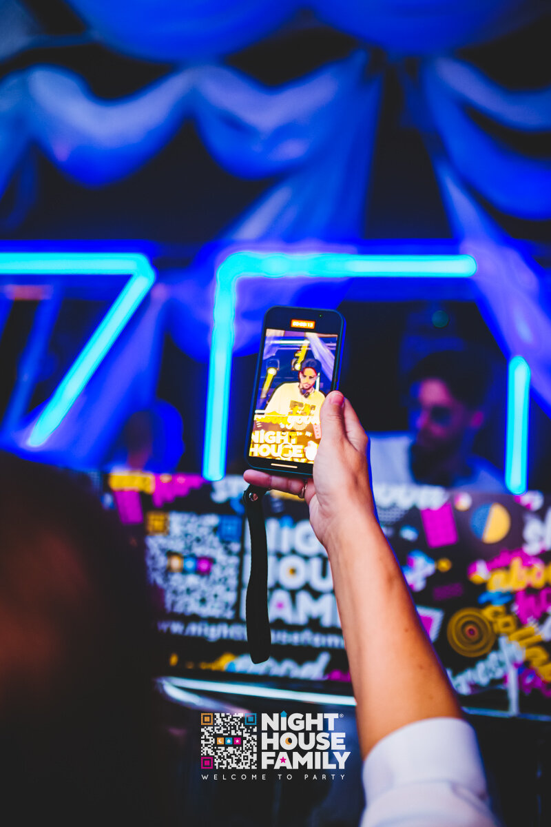 Kalura Night House Family 8