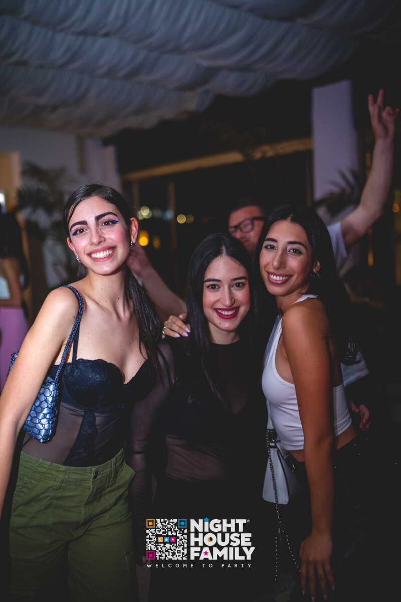 Kalura Night House Family 84