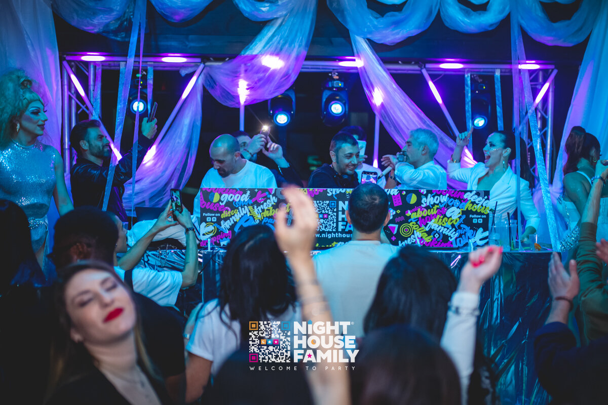 Kalura Night House Family 90