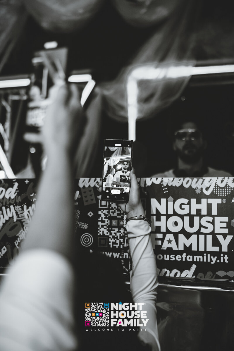 Kalura Night House Family 91