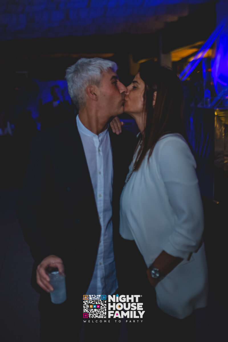 Kalura Night House Family 95