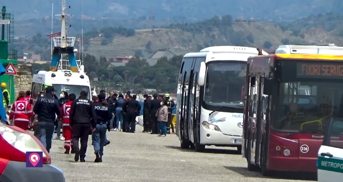 Migranti Porto Rc