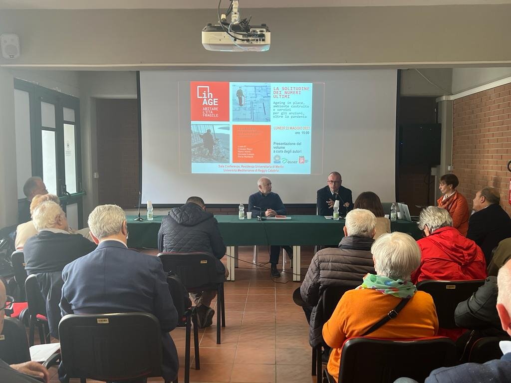 Presentazione Rapporto In Age