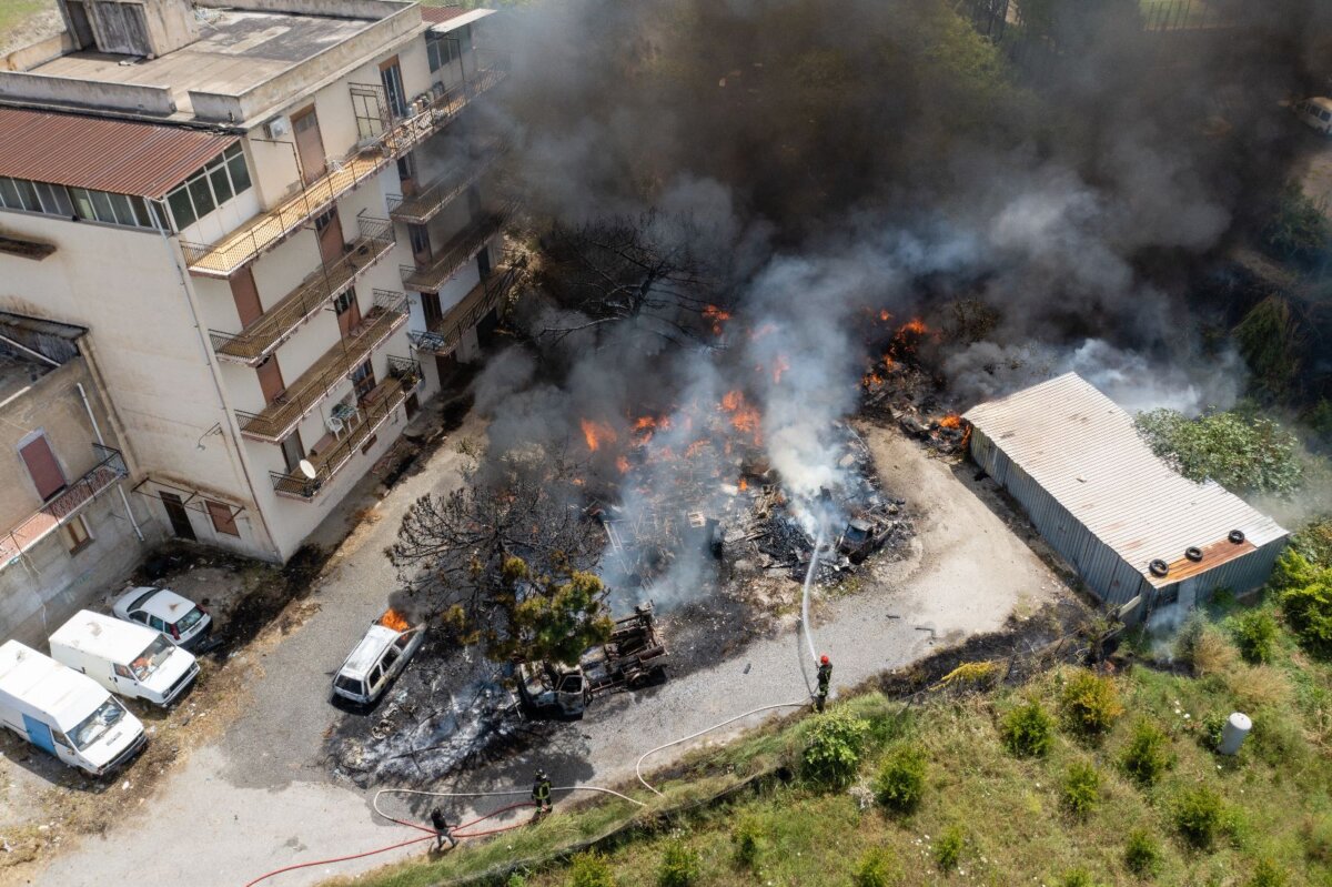 Esplosione Incendio Vito