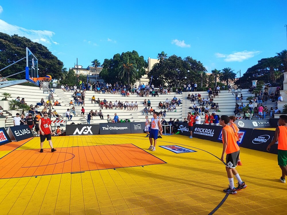 Arena Summer Basket