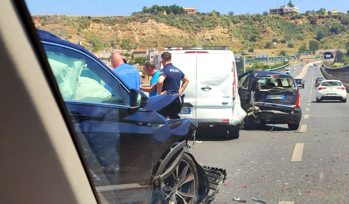 Incidente Raccordo Autostrada 2
