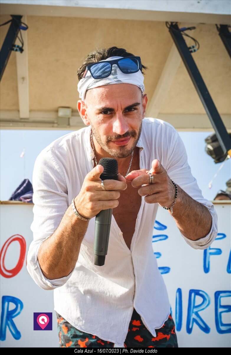 Cala Azul Beach Party Clara 127