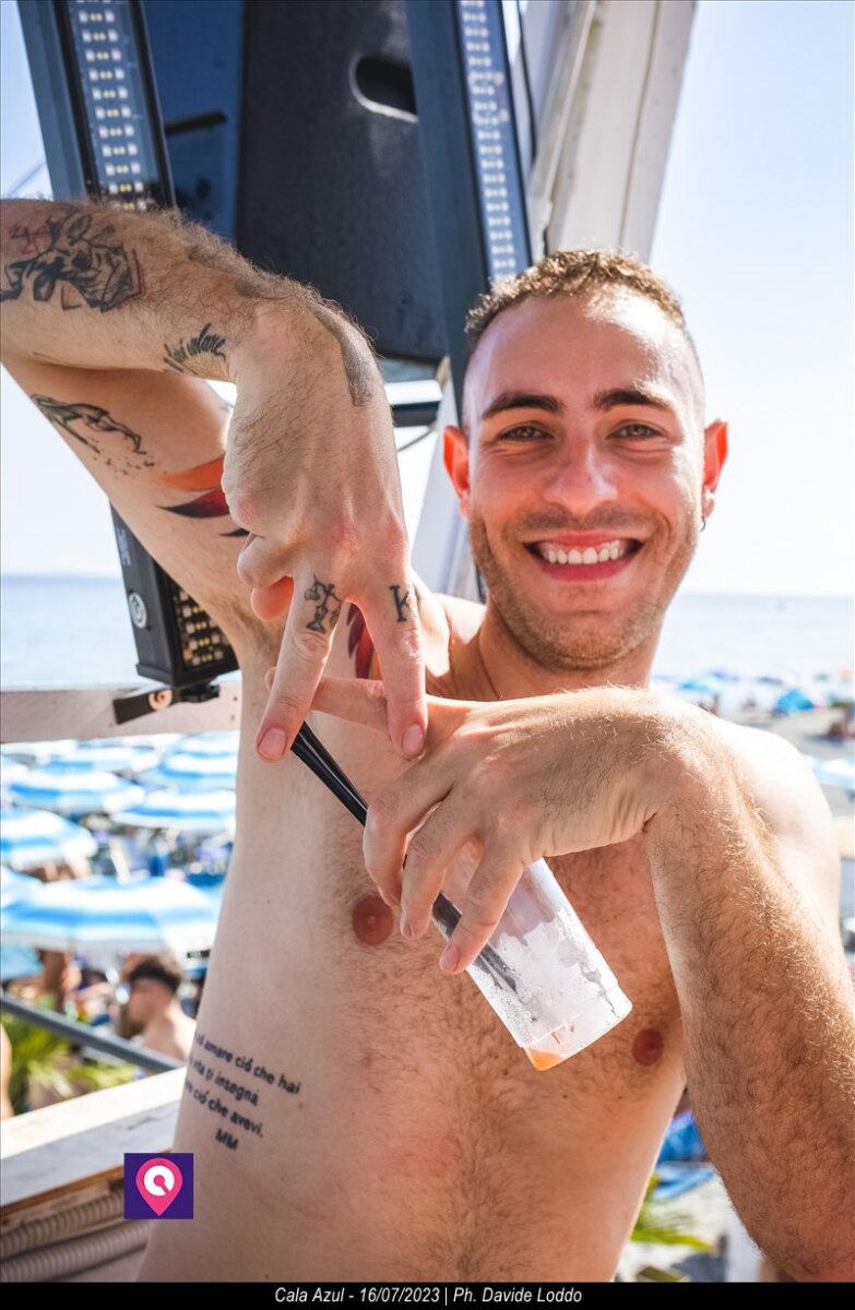 Cala Azul Beach Party Clara 135