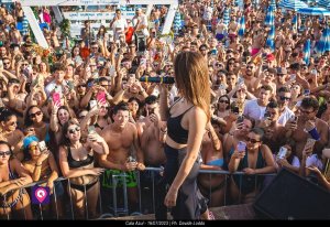 Cala Azul Beach Party Clara 139