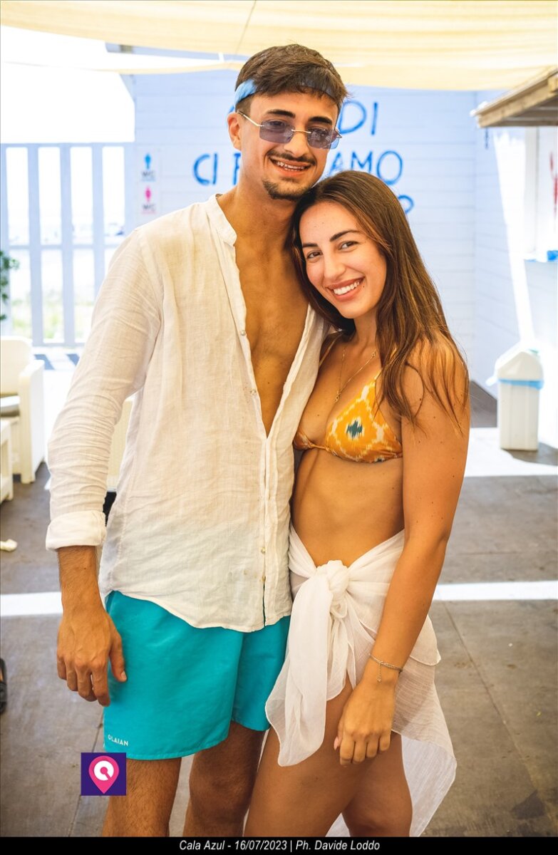 Cala Azul Beach Party Clara 21