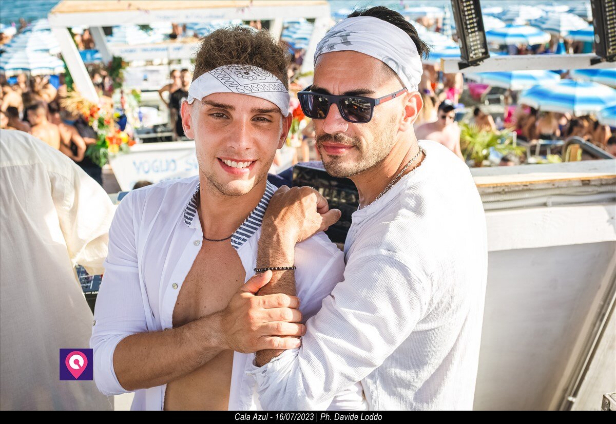 Cala Azul Beach Party Clara 55