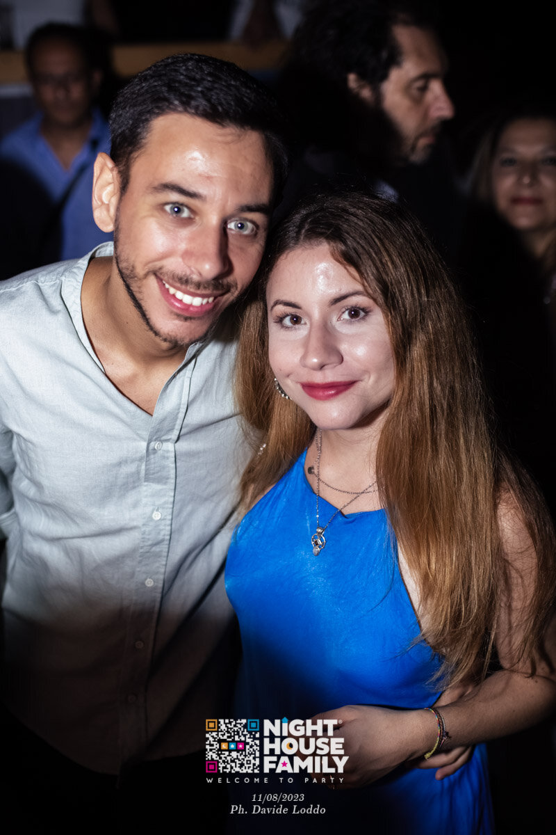 Night House Family 102