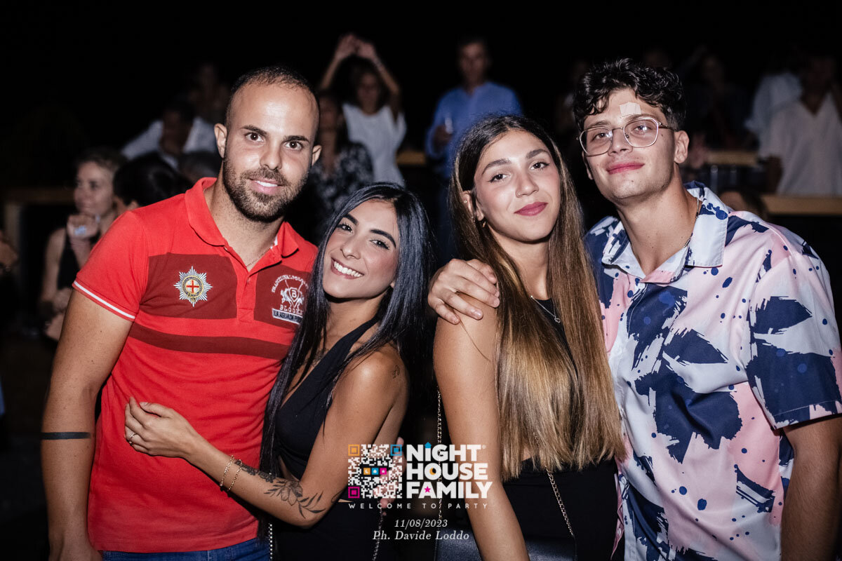 Night House Family 108