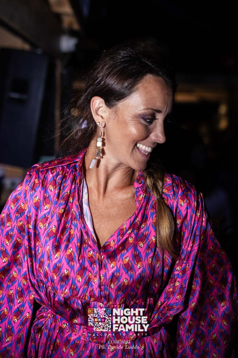 Night House Family 110