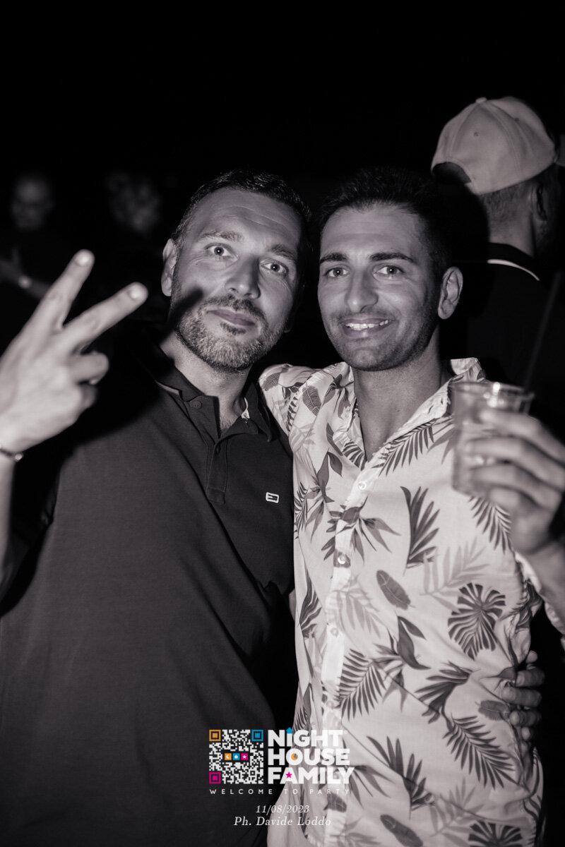 Night House Family 116